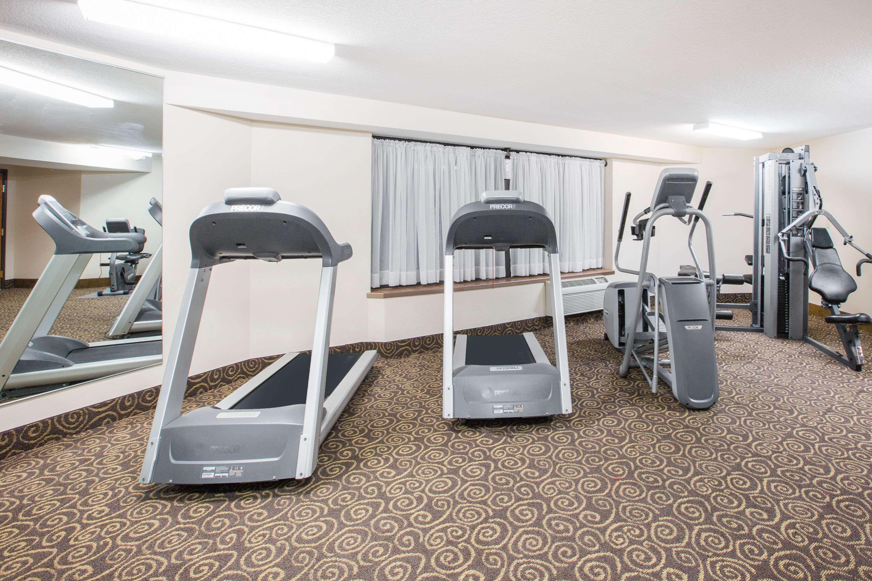 Ramada By Wyndham Des Moines Tropics Resort & Conference Ctr Urbandale Buitenkant foto
